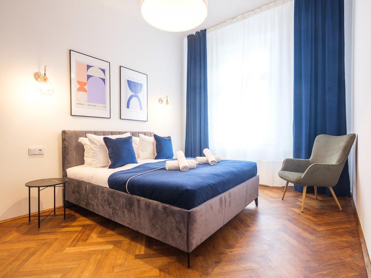 Central Apartments By Tyzenhauz Kraków Zewnętrze zdjęcie